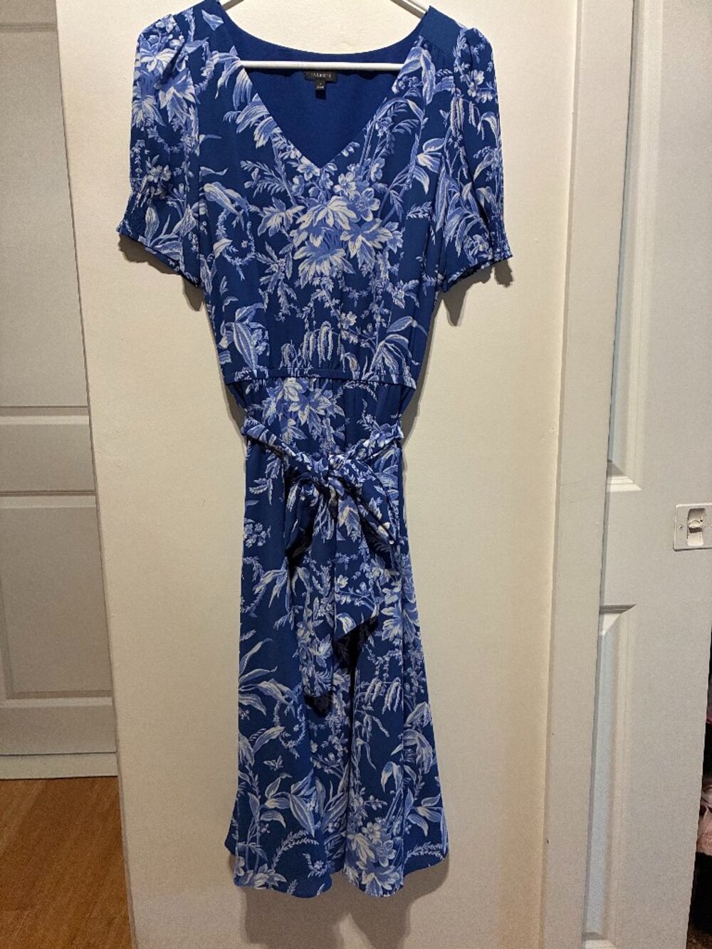 Talbots Navy Blue Floral Toile Tie-Waist Dress Size 4